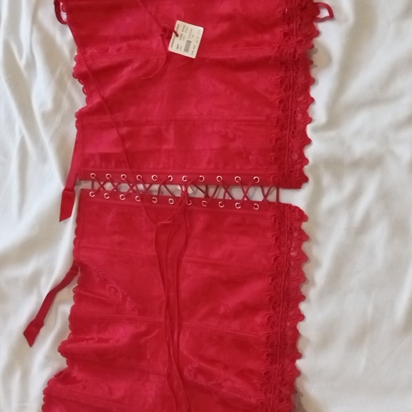 Intimate sleepwear for sexy time - Picture 1 of 3